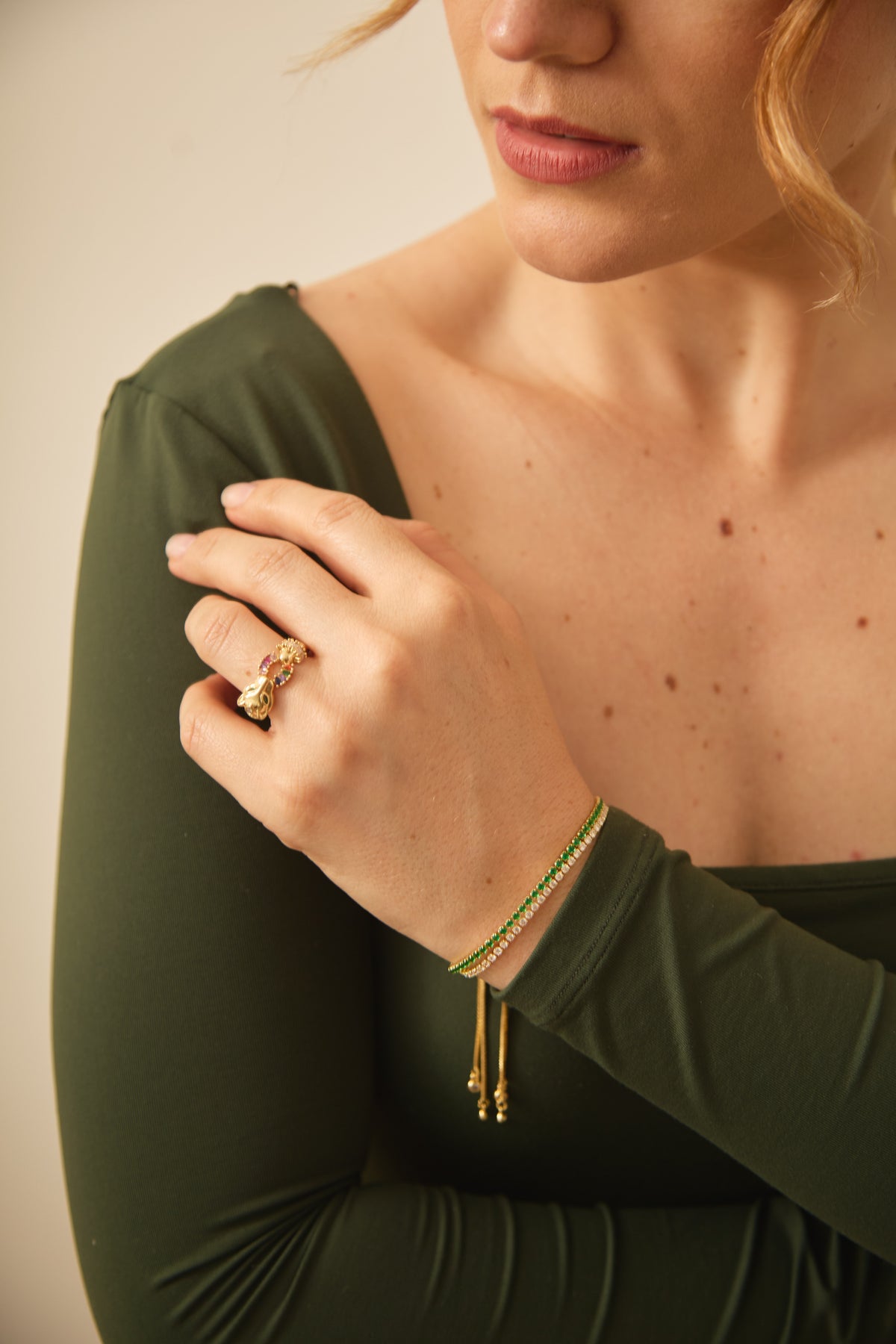 Anillo Sara